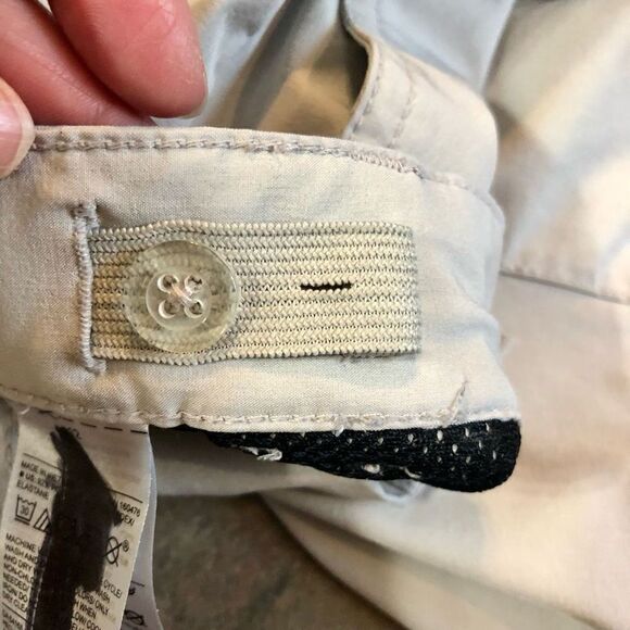 Old Navy Boys Khaki Adjustable Shorts Size 12 - Picture 7 of 11